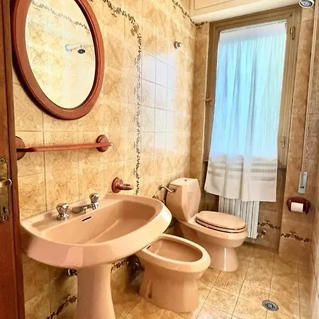 Beatrice Crocello Apartment *